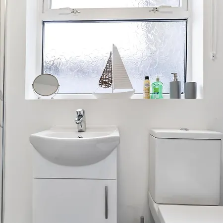 Bank House - Prime Location - Free Location, Fast Wifi And Smart Tv By Yoko Property